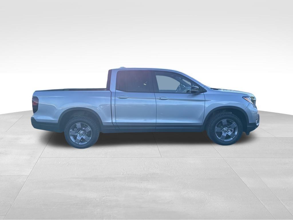 used 2025 Honda Ridgeline car, priced at $39,995