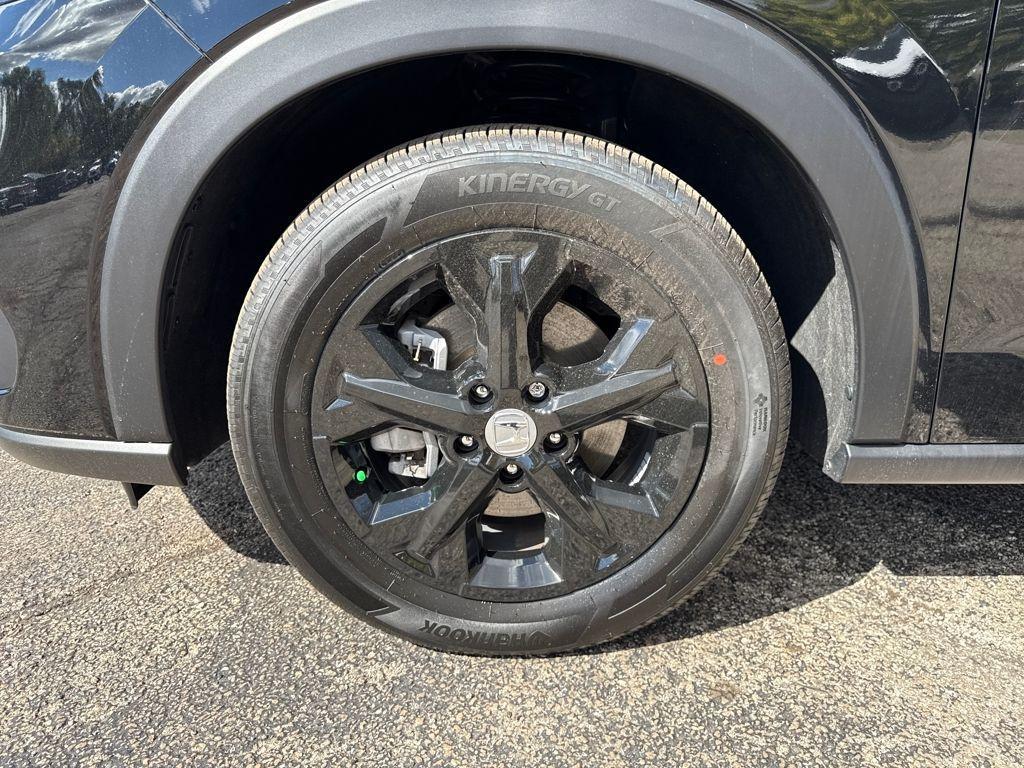 used 2025 Honda HR-V car, priced at $26,775