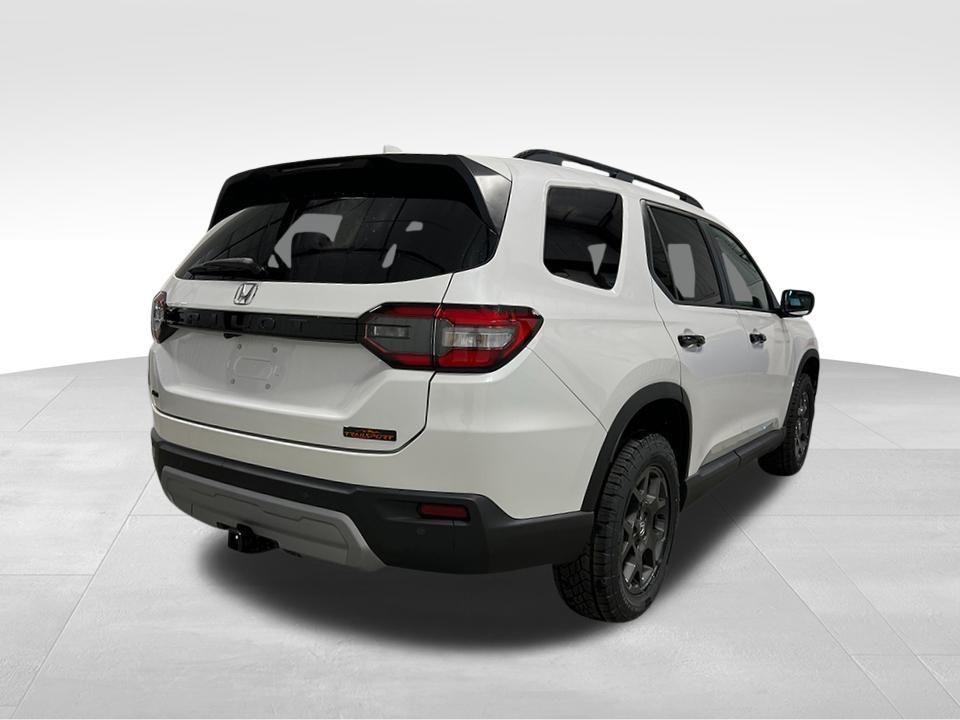 new 2025 Honda Pilot car, priced at $49,780