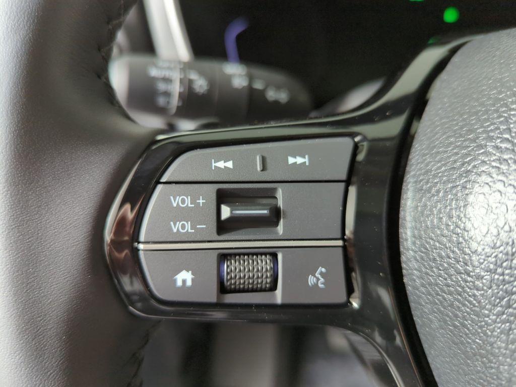 new 2025 Honda Pilot car, priced at $49,582