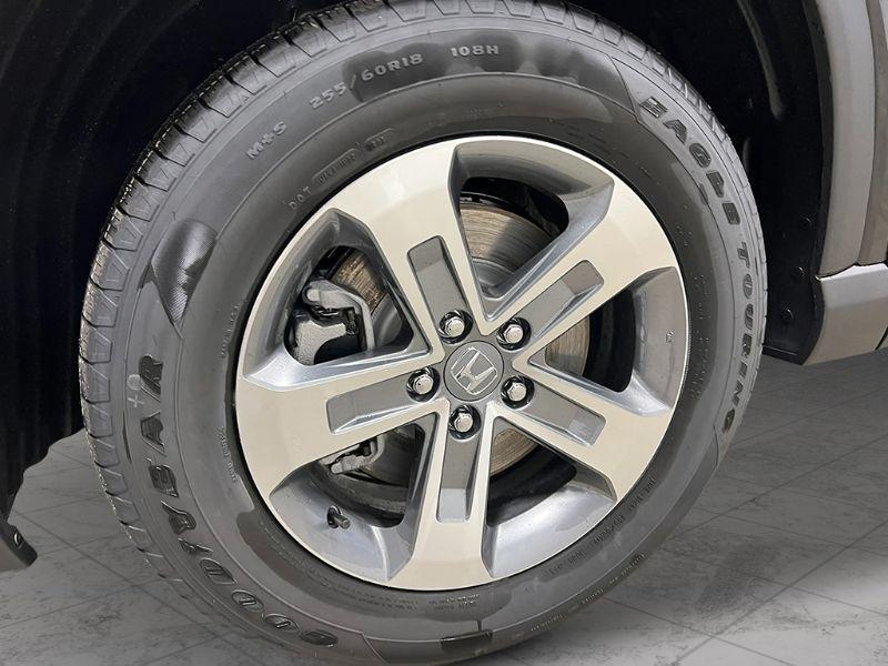 new 2025 Honda Pilot car, priced at $45,111