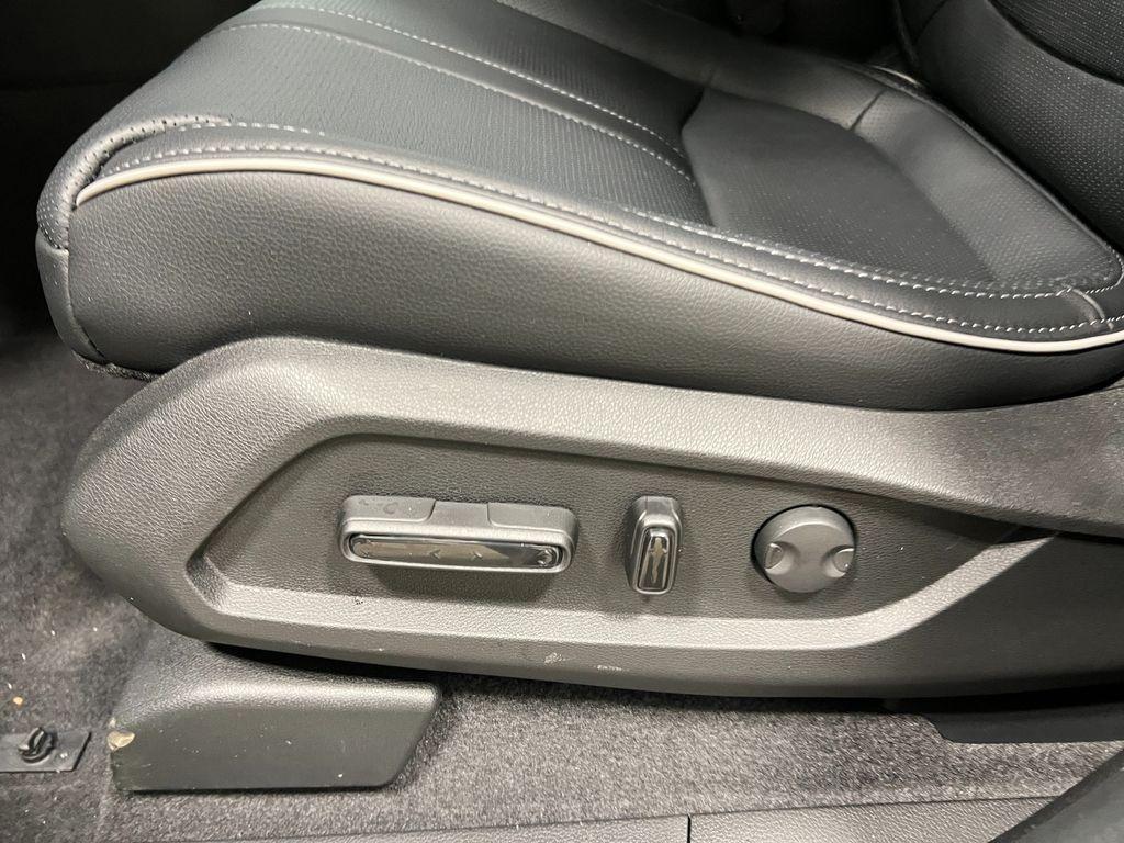 new 2025 Honda Pilot car, priced at $51,613