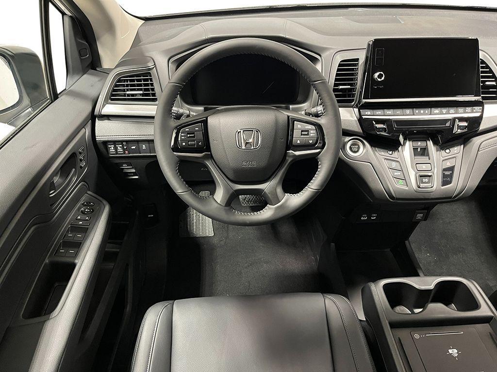 new 2025 Honda Odyssey car, priced at $44,055