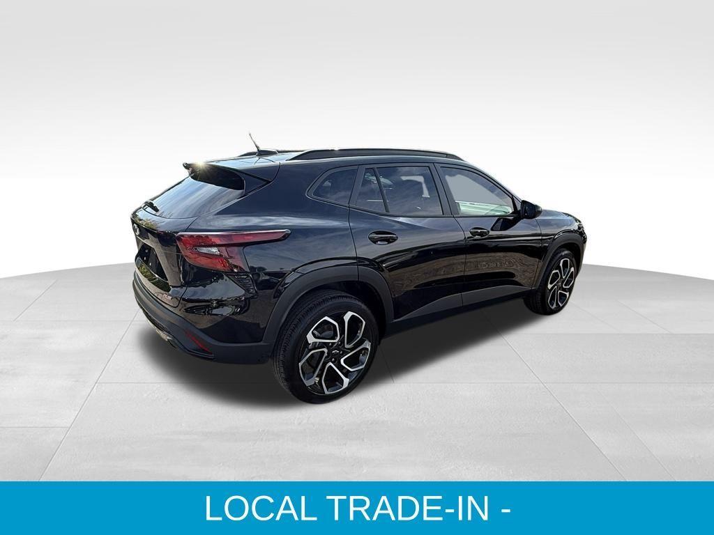 used 2025 Chevrolet Trax car, priced at $23,997
