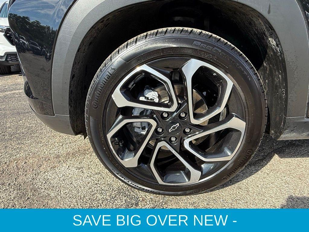 used 2025 Chevrolet Trax car, priced at $23,997