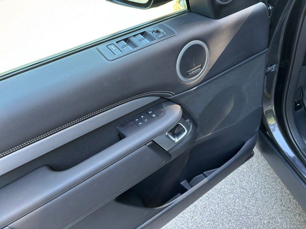 used 2024 Land Rover Discovery car, priced at $64,988