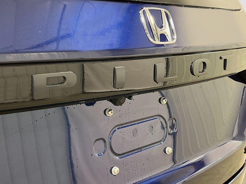 new 2025 Honda Pilot car, priced at $42,546