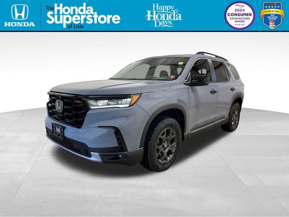 new 2025 Honda Pilot car, priced at $48,998