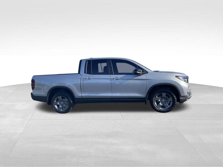 new 2025 Honda Ridgeline car, priced at $43,988