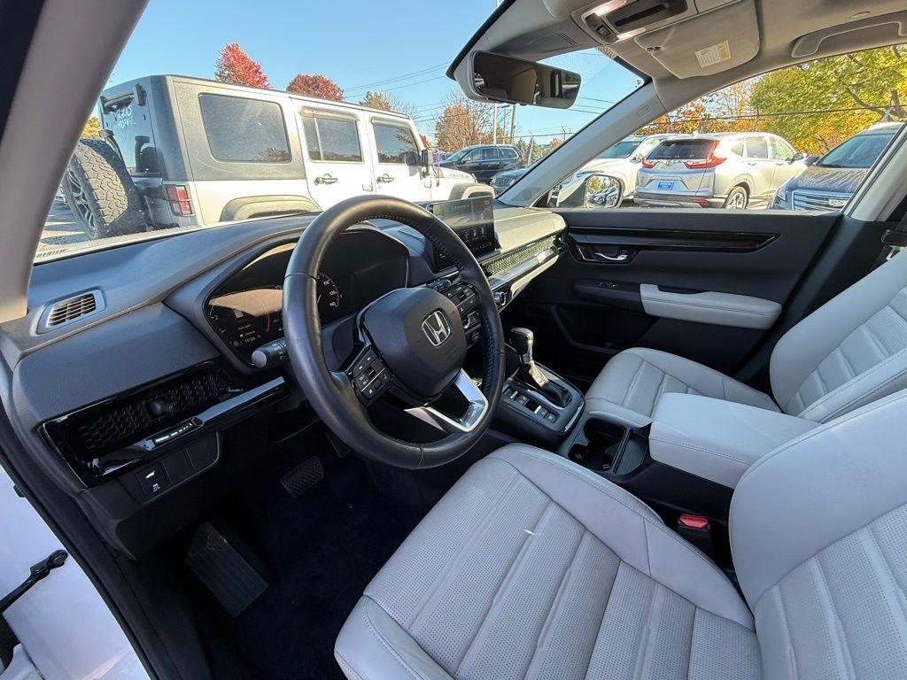 used 2023 Honda CR-V car, priced at $33,995