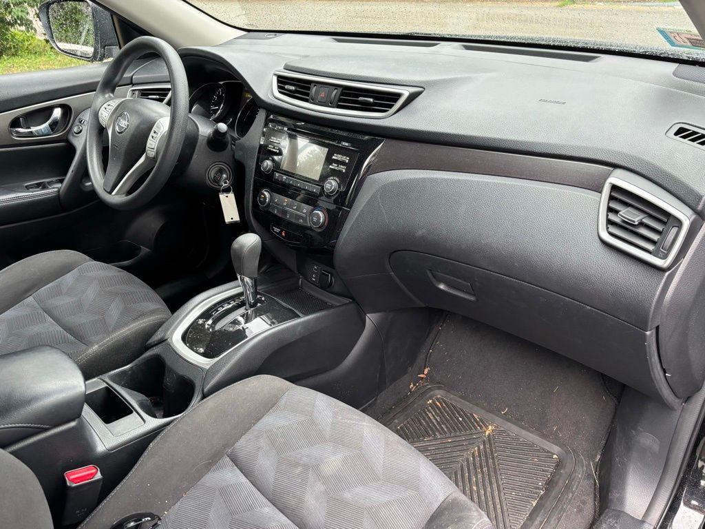 used 2015 Nissan Rogue car