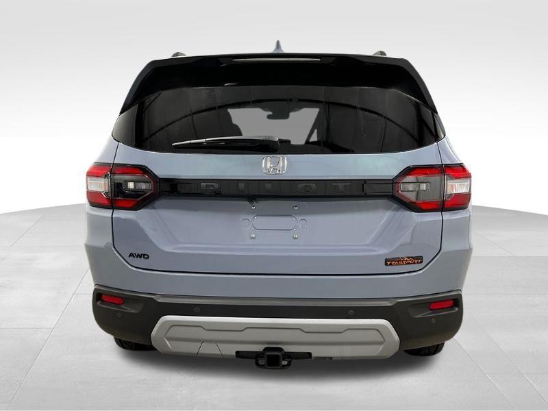 new 2025 Honda Pilot car, priced at $49,102