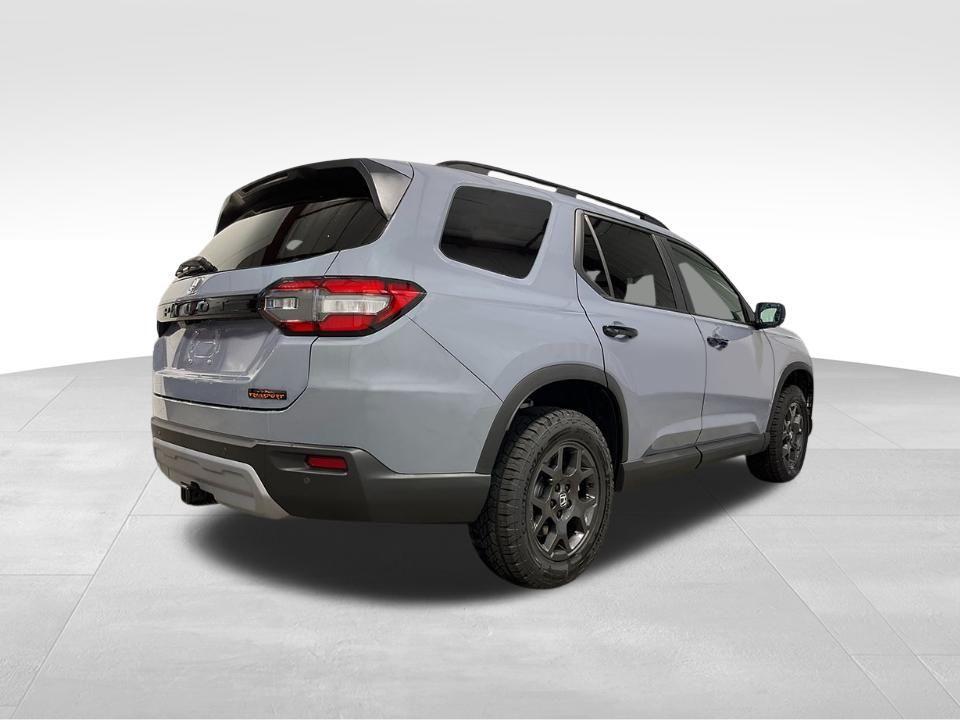 new 2025 Honda Pilot car, priced at $49,102