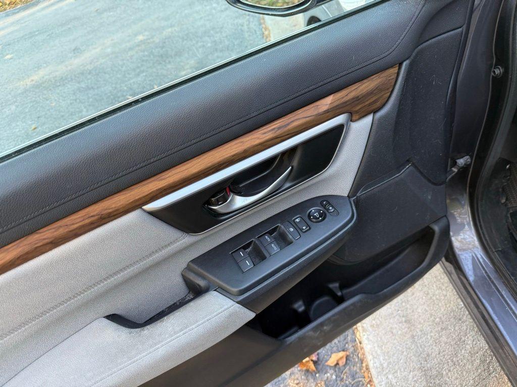 used 2018 Honda CR-V car, priced at $18,995