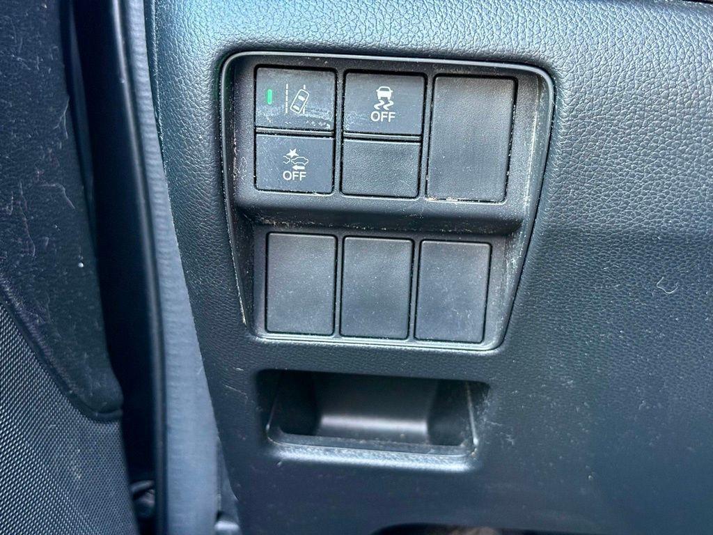 used 2018 Honda CR-V car, priced at $18,995