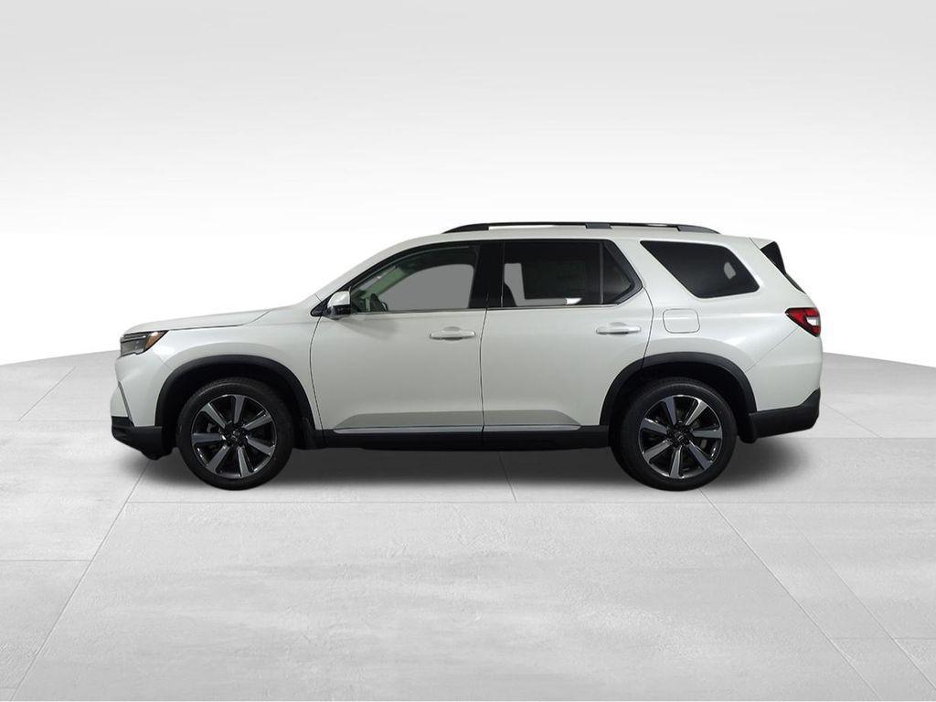 new 2025 Honda Pilot car, priced at $49,094
