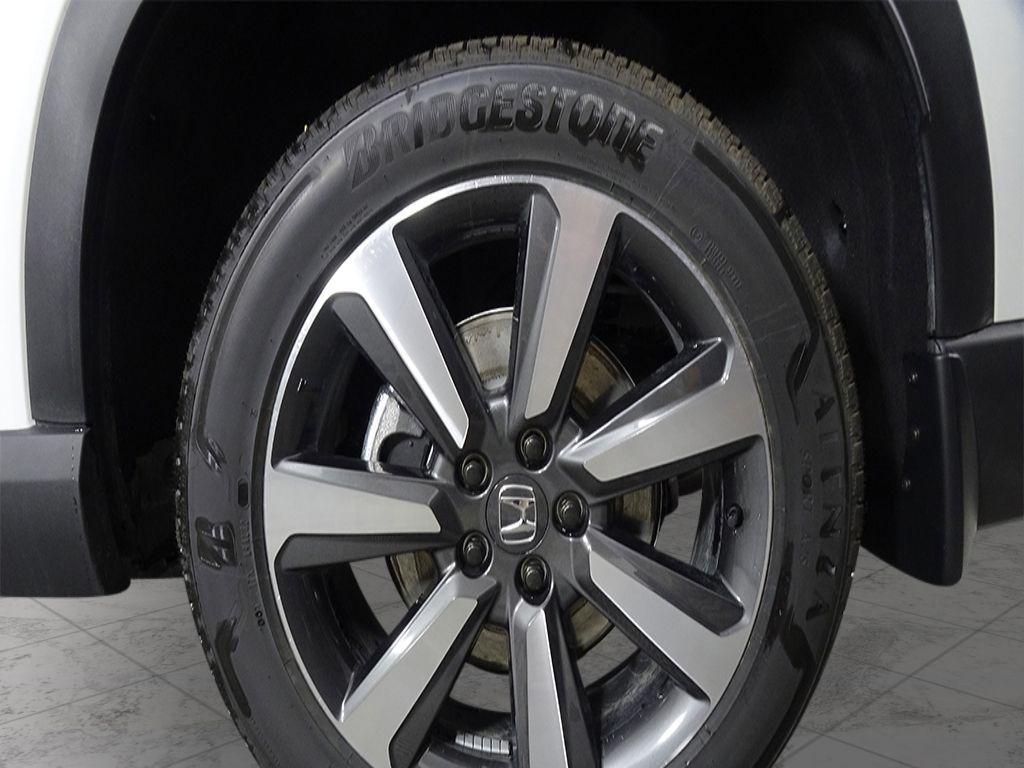 new 2025 Honda Pilot car, priced at $49,094