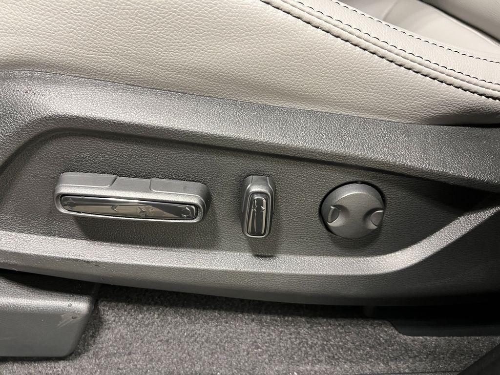 new 2025 Honda Pilot car, priced at $49,094