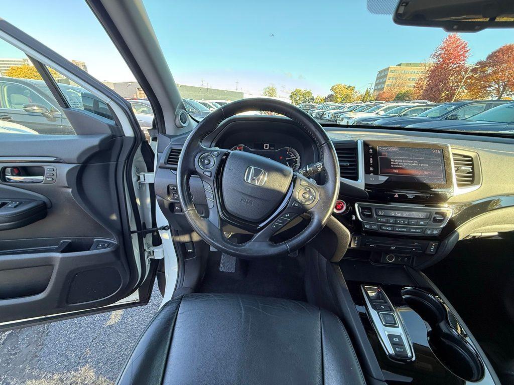 used 2018 Honda Pilot car, priced at $21,750