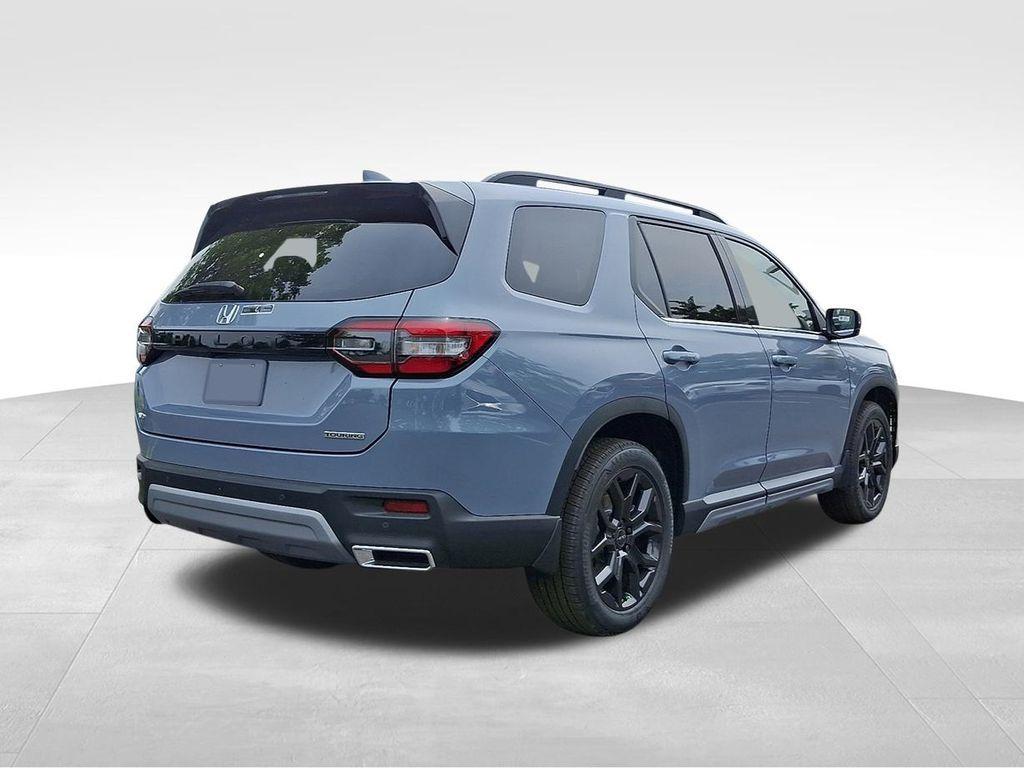 new 2025 Honda Pilot car, priced at $50,234