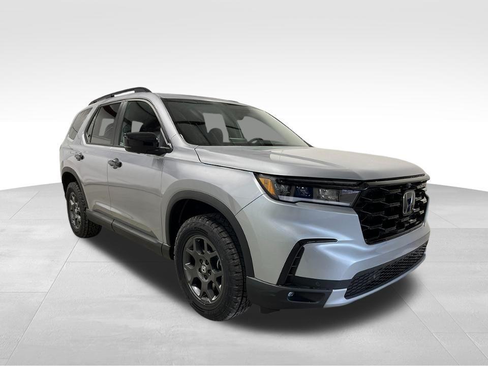 new 2025 Honda Pilot car, priced at $48,572