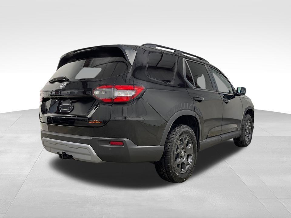new 2025 Honda Pilot car, priced at $48,676