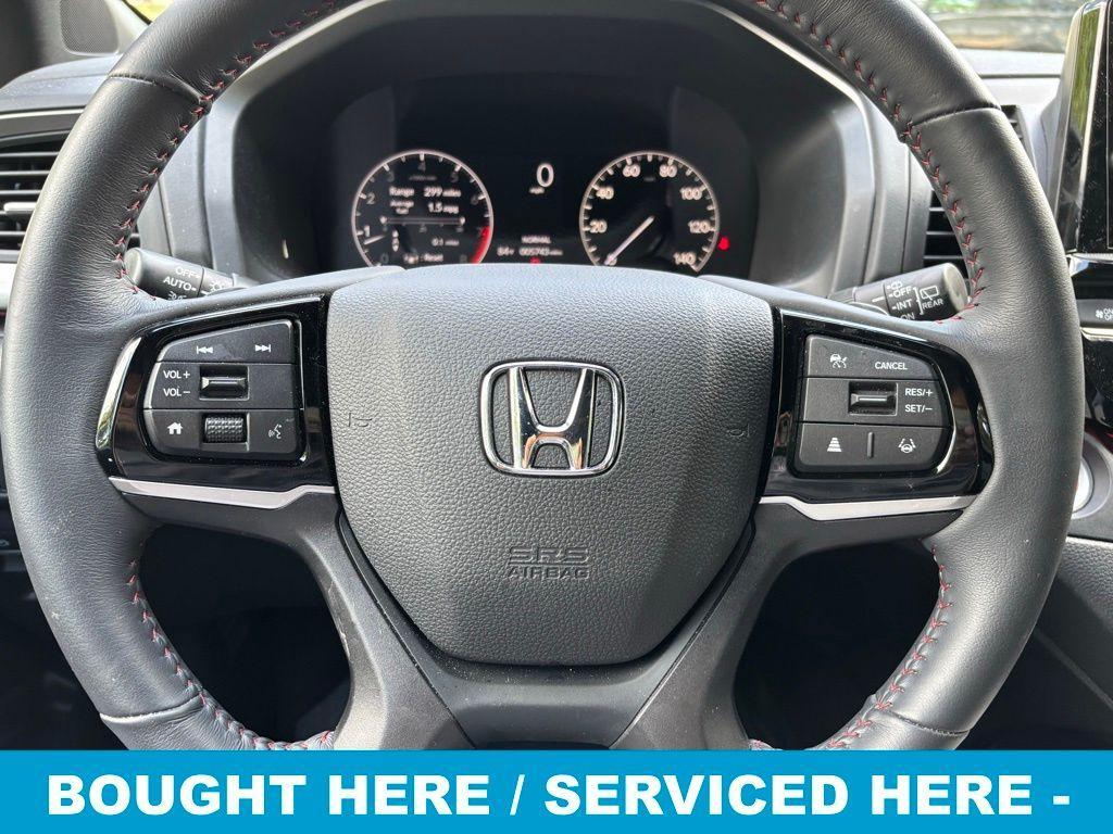 used 2025 Honda Odyssey car, priced at $43,988