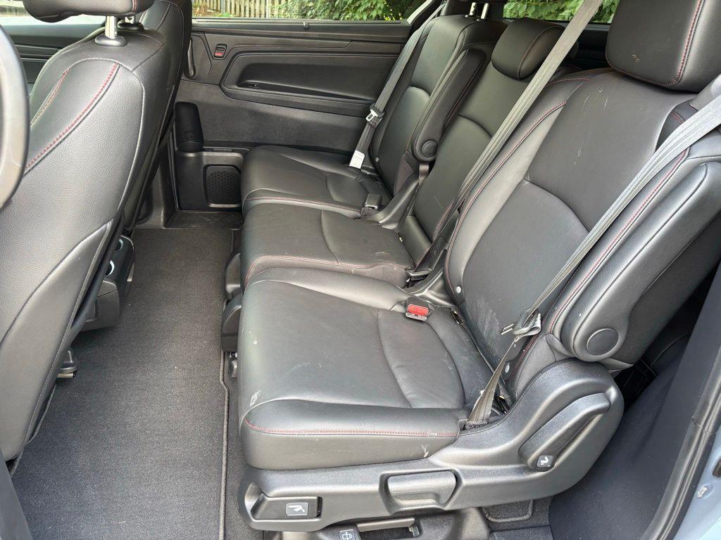 used 2025 Honda Odyssey car, priced at $43,988