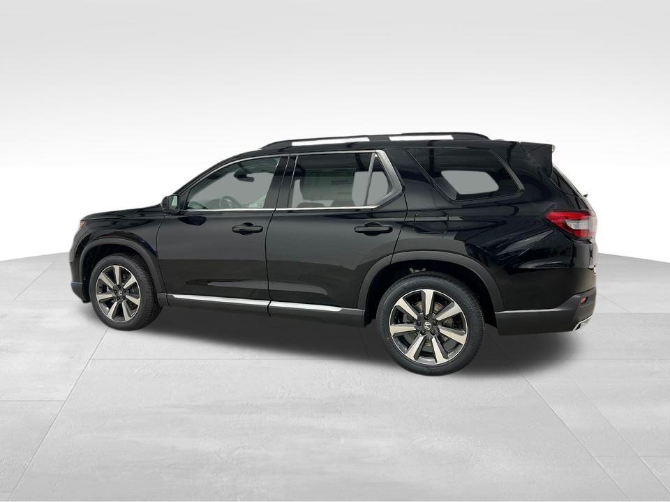 new 2025 Honda Pilot car, priced at $50,622