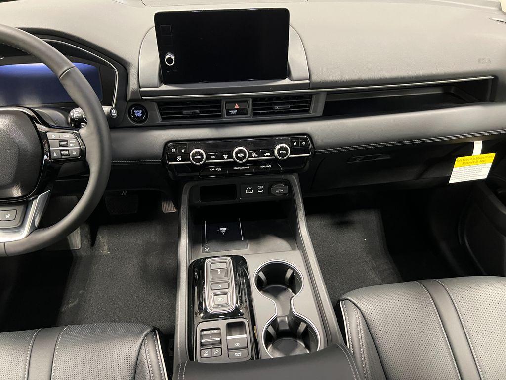 new 2025 Honda Pilot car, priced at $50,622