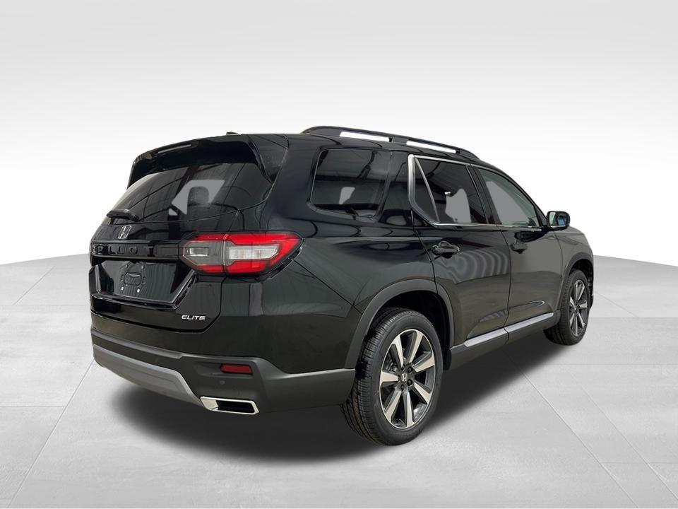 new 2025 Honda Pilot car, priced at $50,622