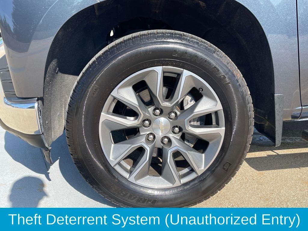 used 2022 Chevrolet Silverado 1500 Limited car, priced at $33,871