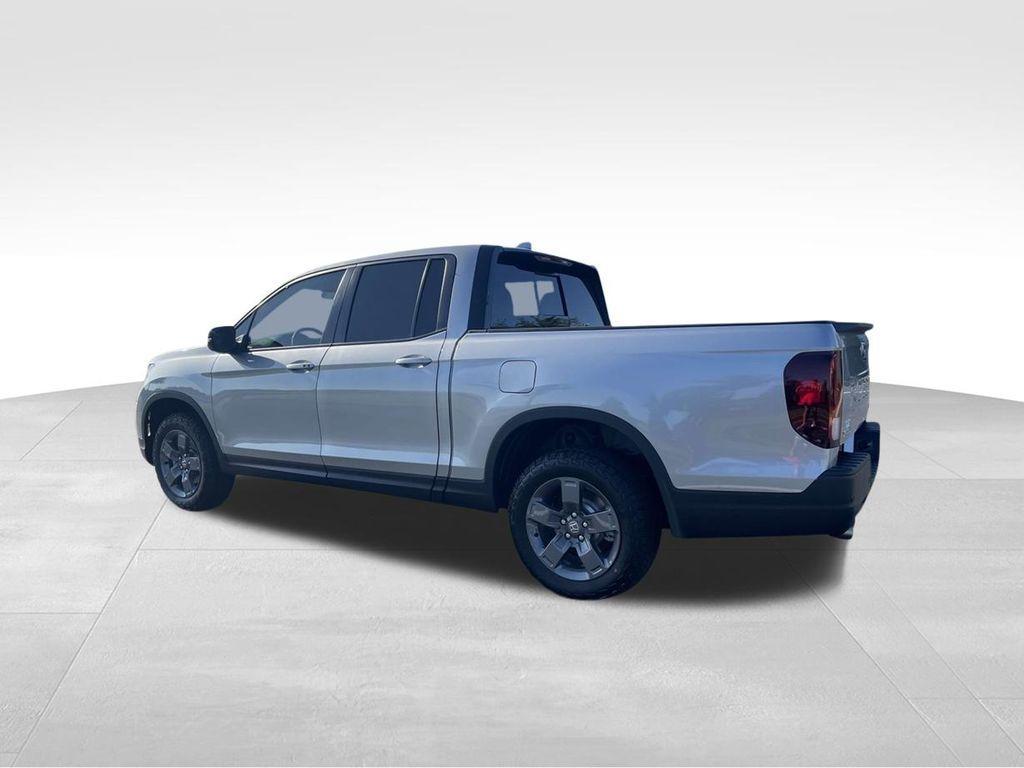 new 2025 Honda Ridgeline car, priced at $44,460