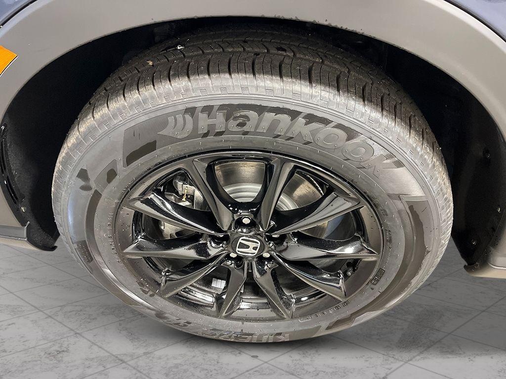 new 2026 Honda CR-V Hybrid car, priced at $38,580