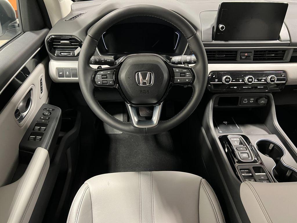 new 2025 Honda Pilot car, priced at $48,546