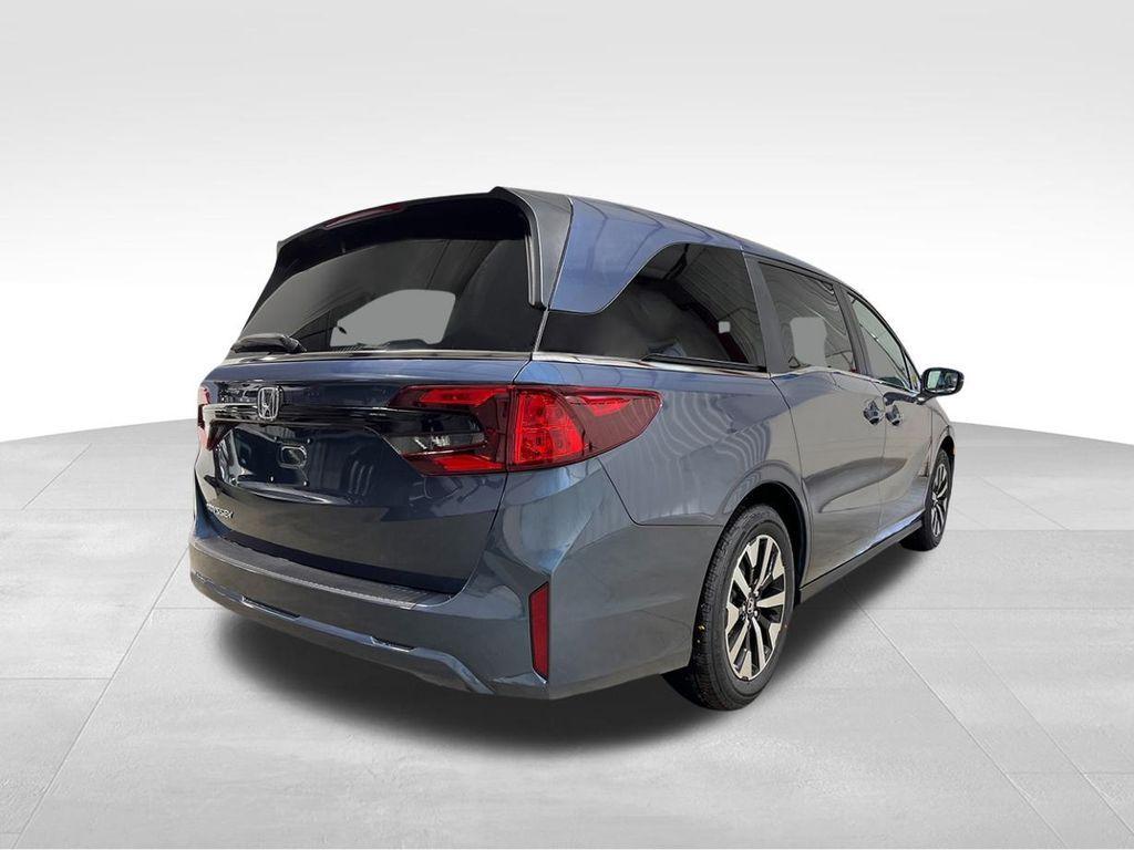 new 2026 Honda Odyssey car, priced at $44,290