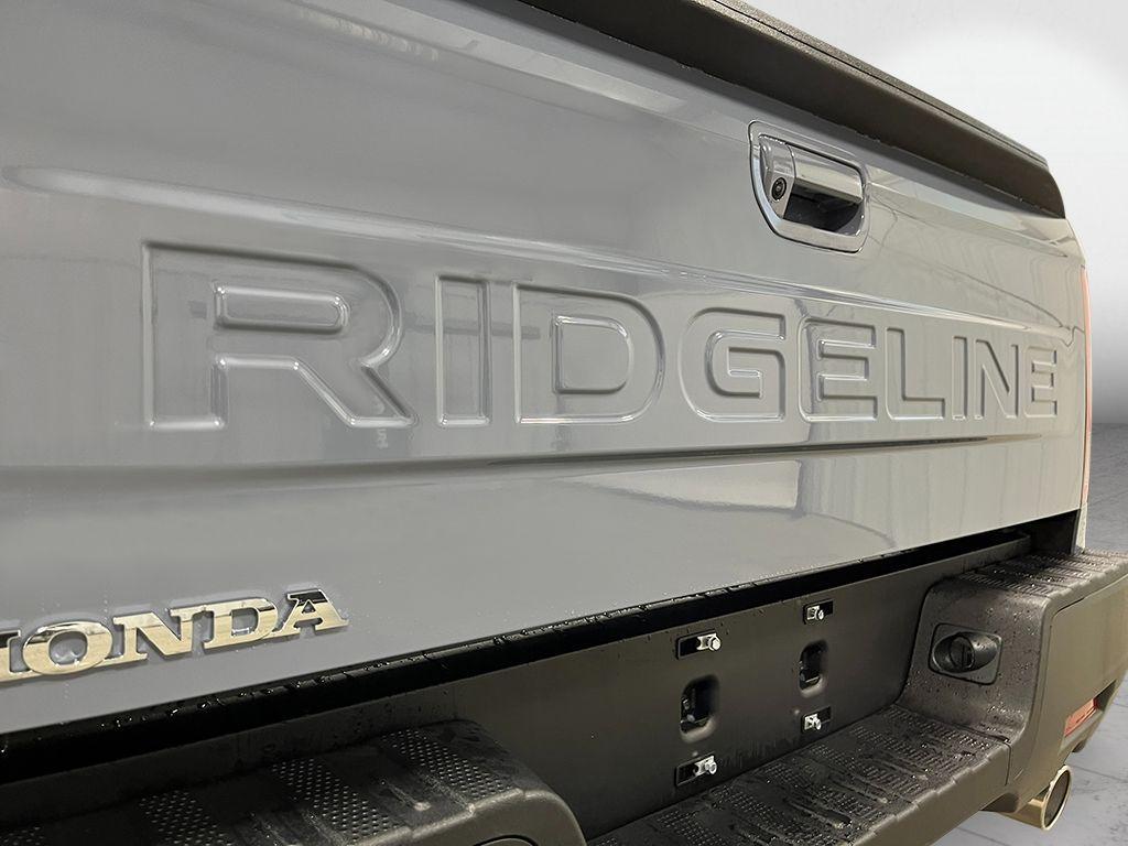 new 2025 Honda Ridgeline car, priced at $42,631