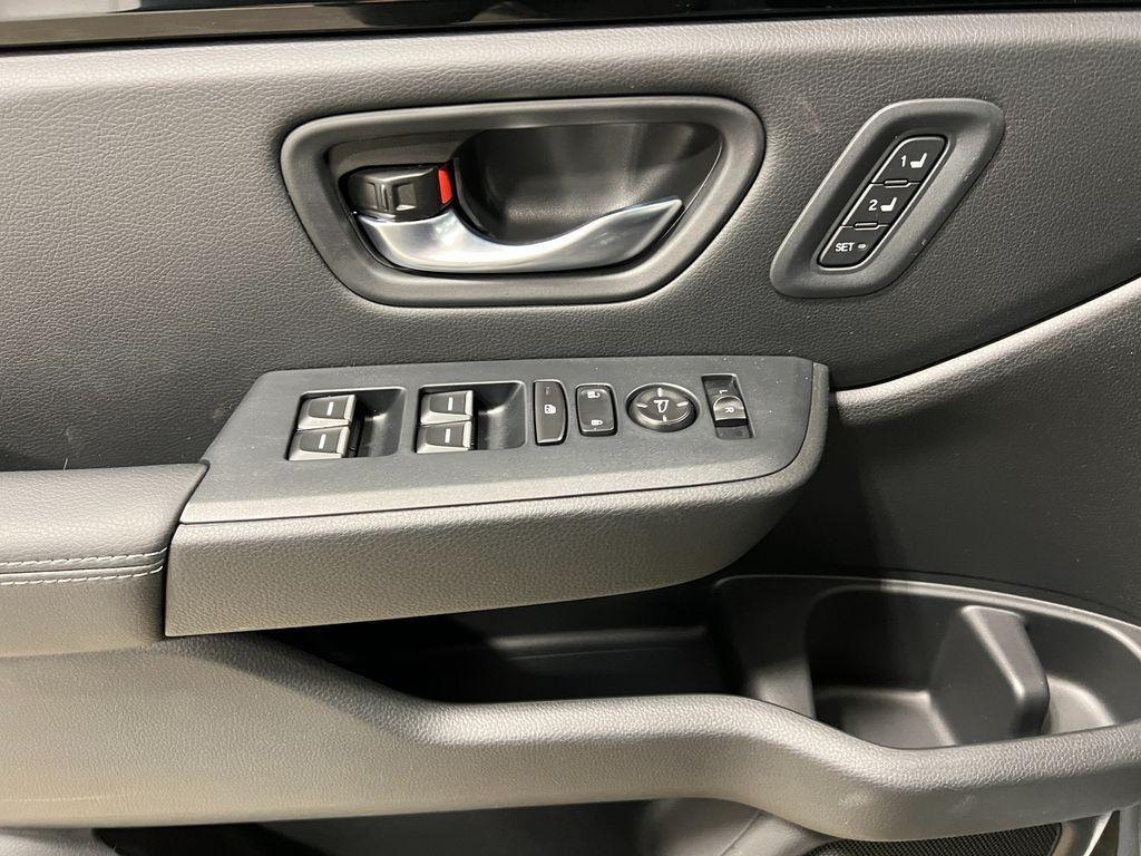 new 2025 Honda Pilot car, priced at $48,546