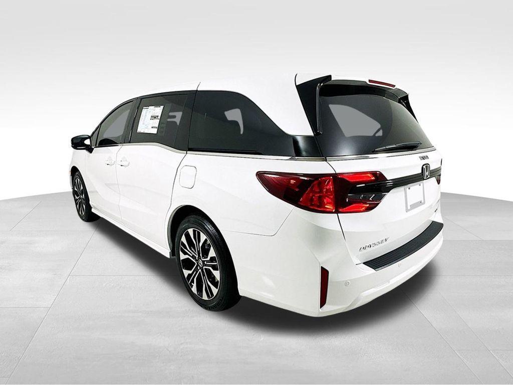 new 2026 Honda Odyssey car, priced at $53,645