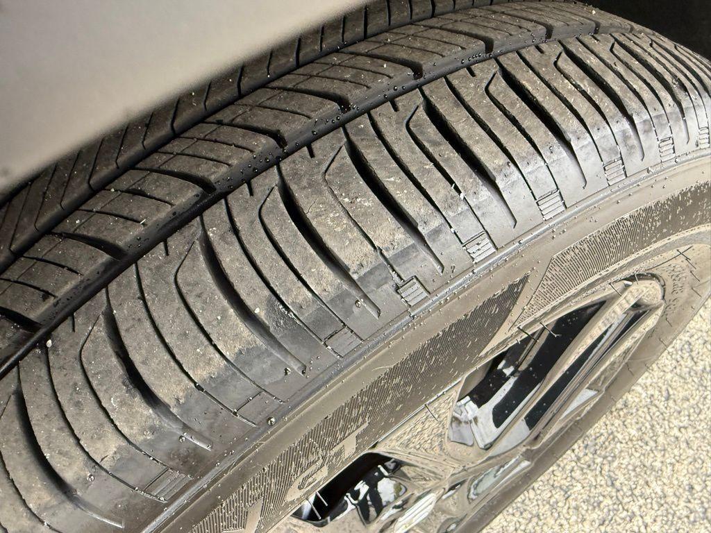 used 2025 Honda HR-V car, priced at $27,575