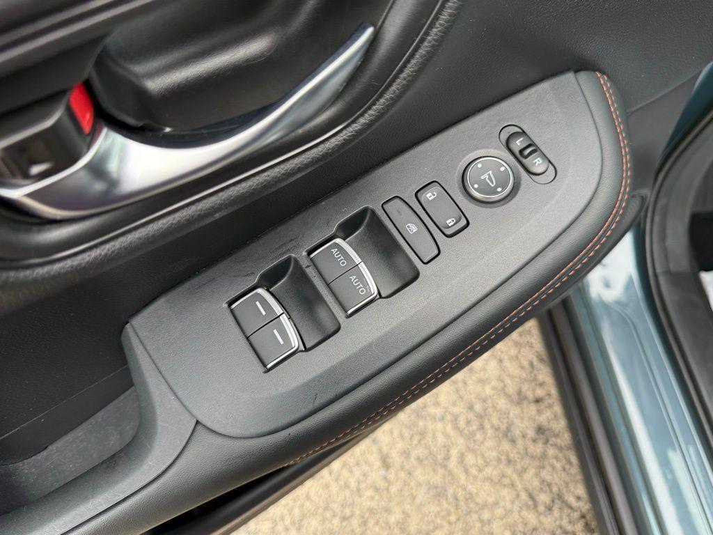 used 2025 Honda HR-V car, priced at $27,575