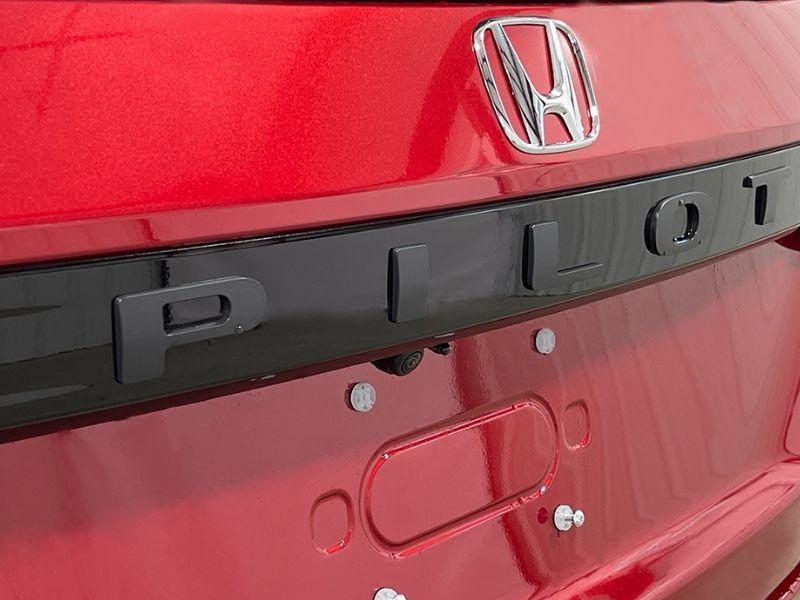 new 2025 Honda Pilot car, priced at $49,462