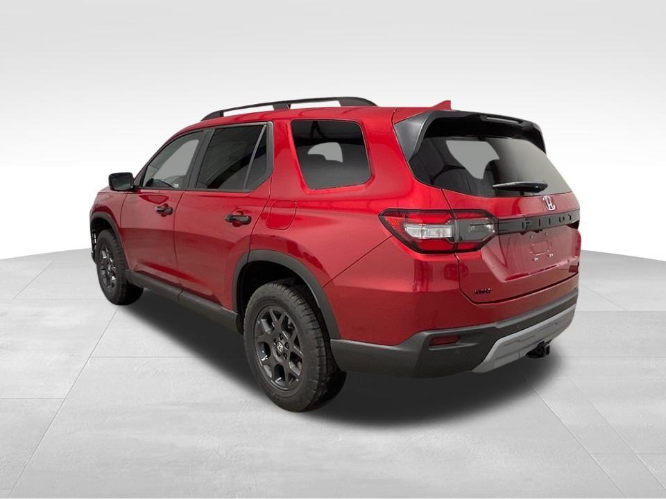 new 2025 Honda Pilot car, priced at $49,462