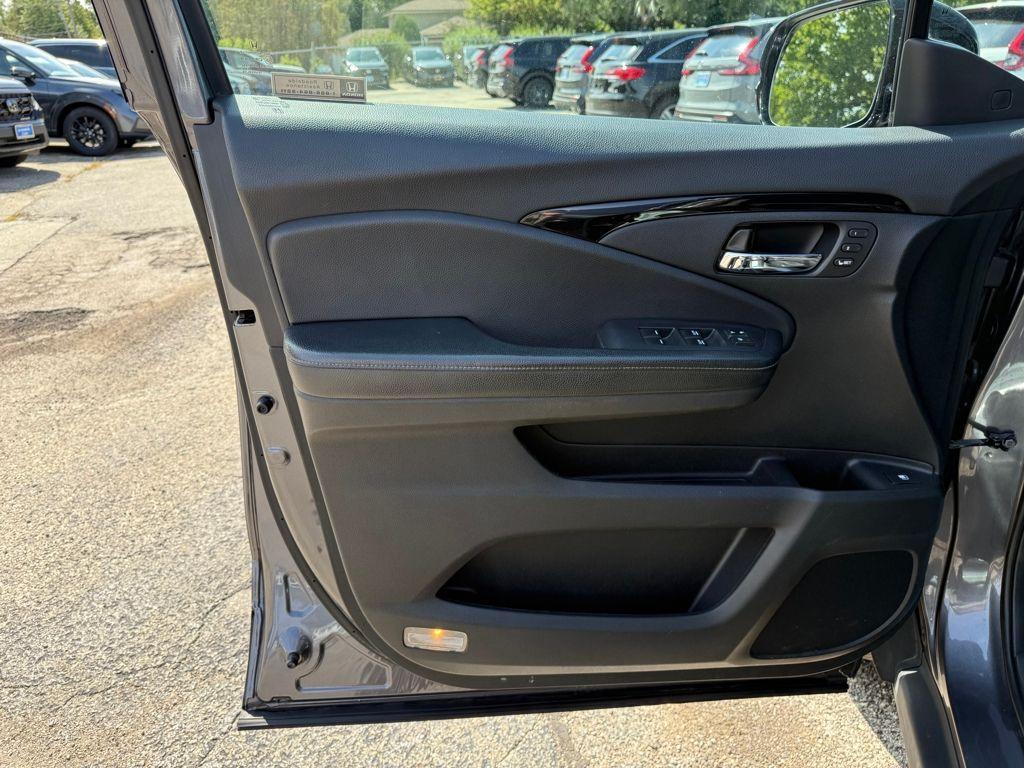 used 2019 Honda Ridgeline car, priced at $23,701