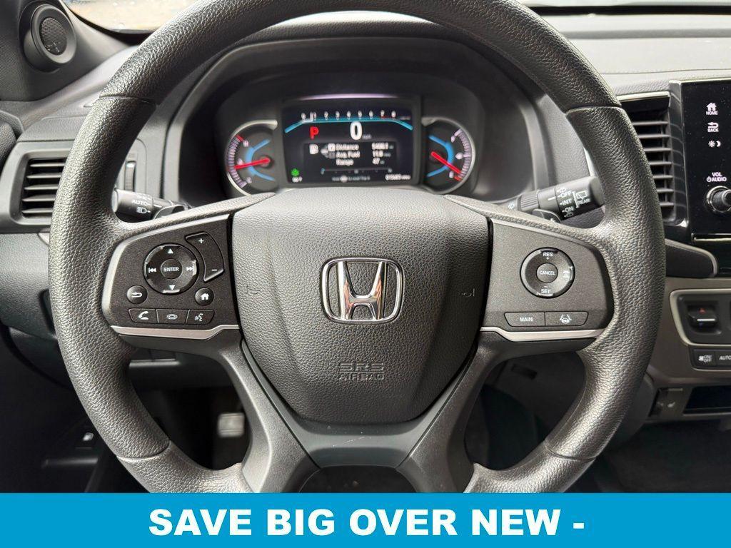 used 2022 Honda Pilot car, priced at $33,297