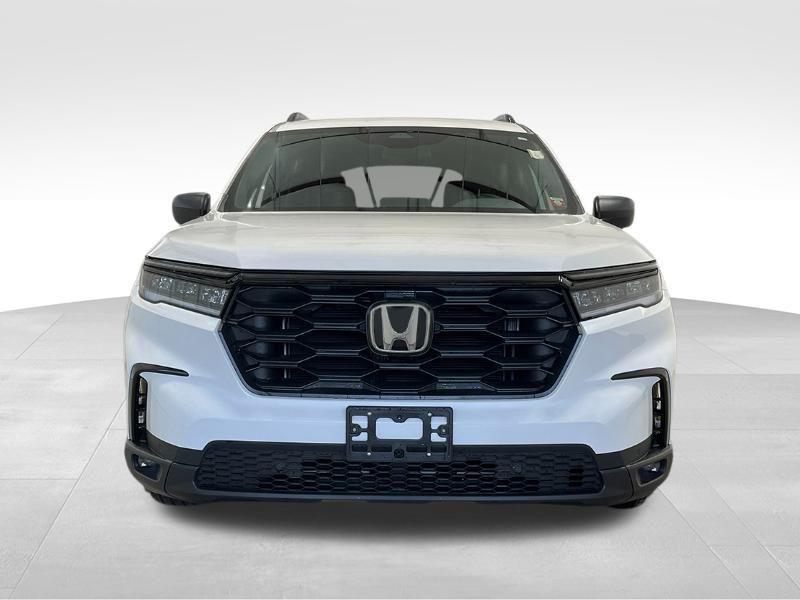 new 2025 Honda Pilot car, priced at $42,973