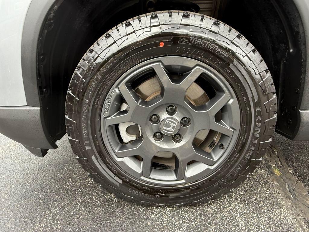 used 2025 Honda Pilot car, priced at $46,988