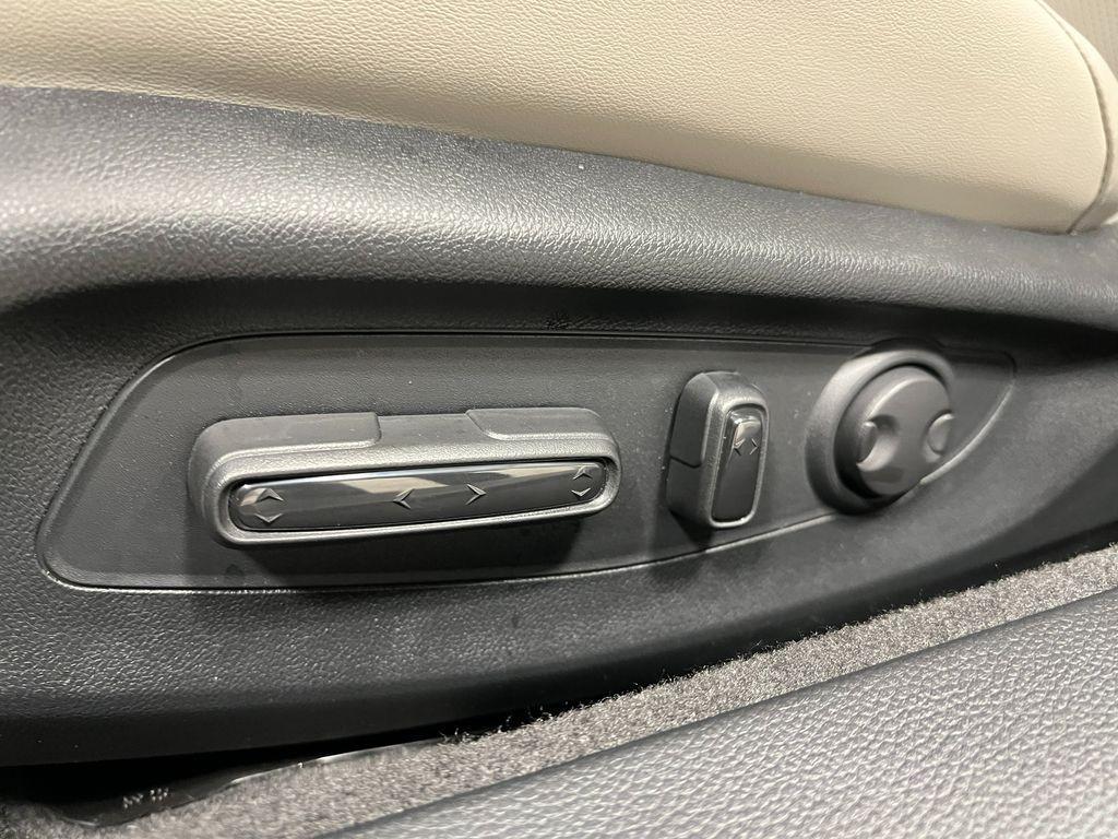 new 2025 Honda Accord Hybrid car, priced at $38,503