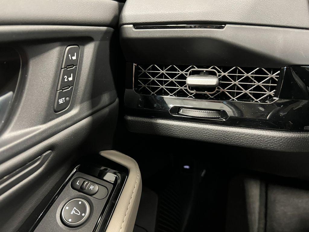 new 2025 Honda Accord Hybrid car, priced at $38,503