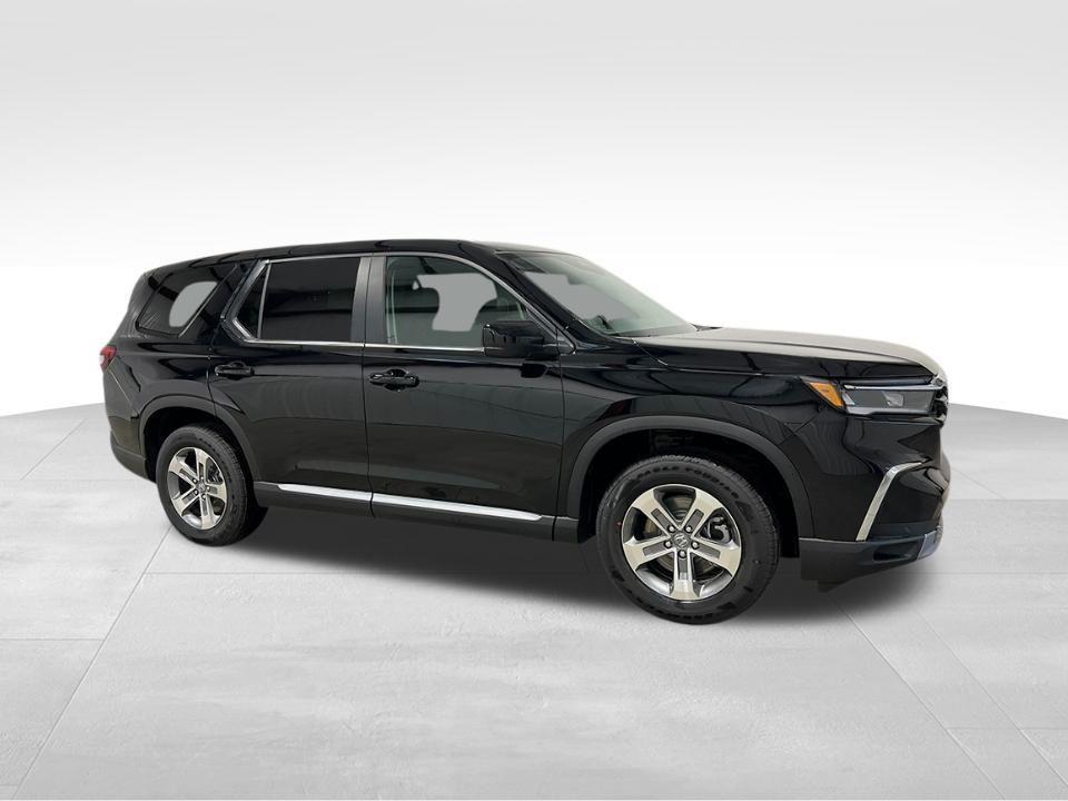 new 2025 Honda Pilot car, priced at $45,215